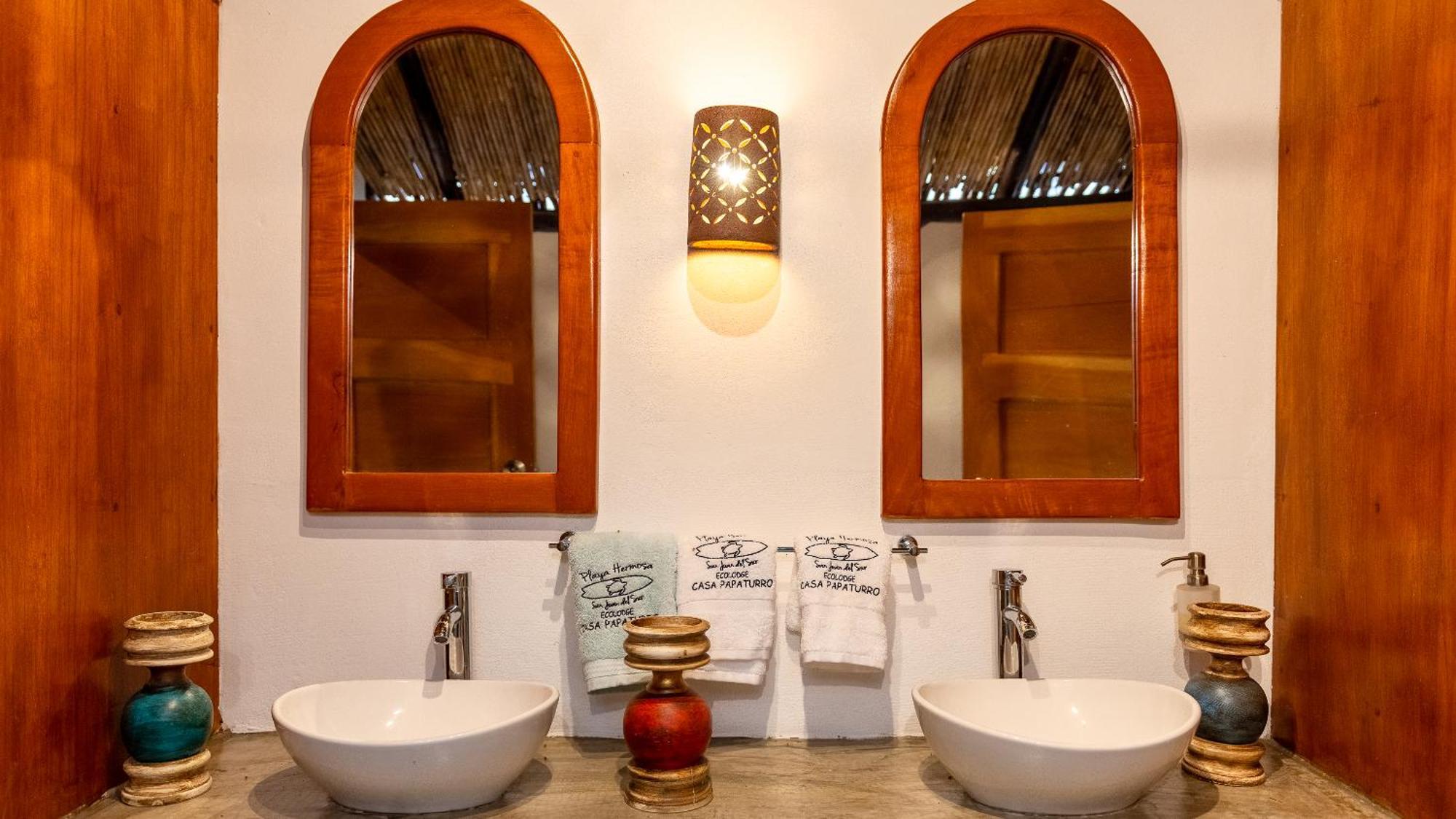 Playa Hermosa Eco Lodge